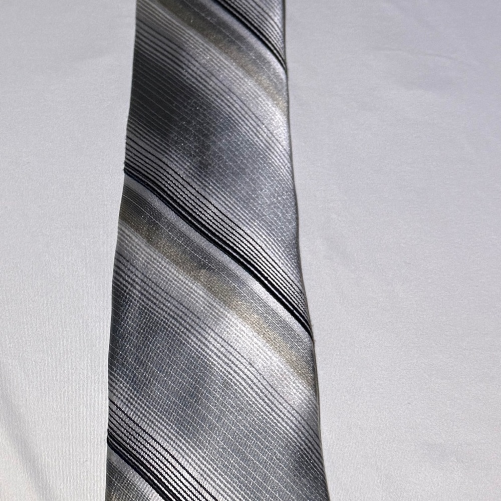 Stafford Silk Tie - Elegant Silver and Black Striped Tie
